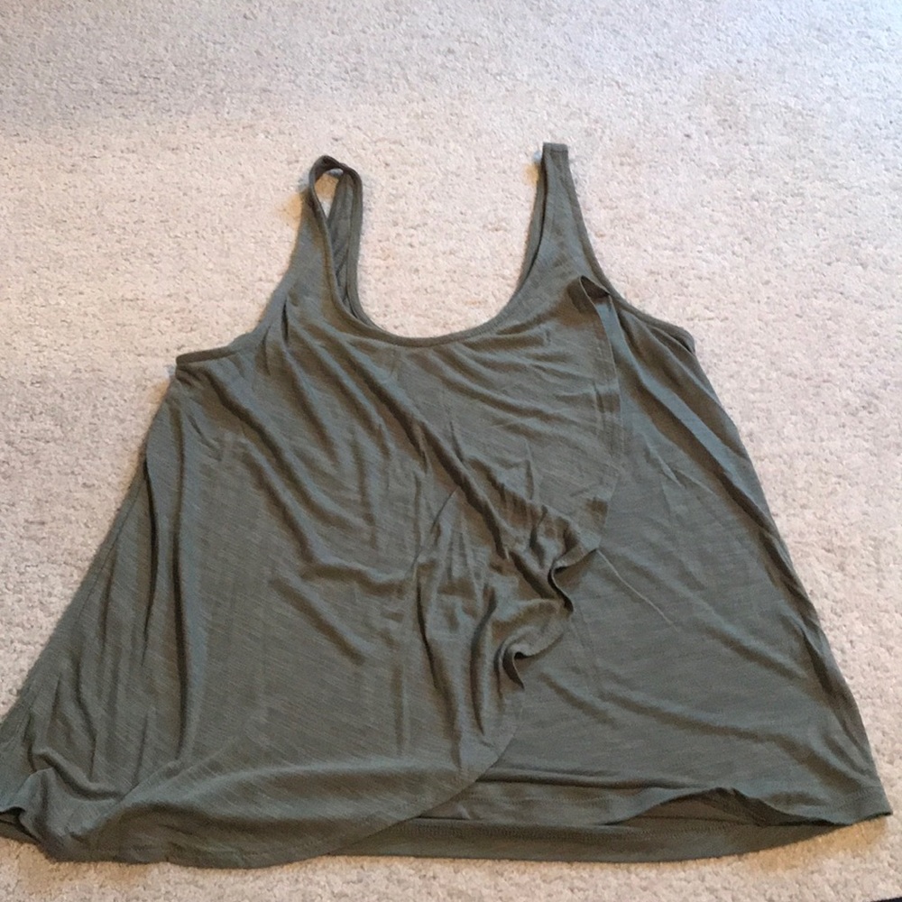 AE Flowy Tank Top